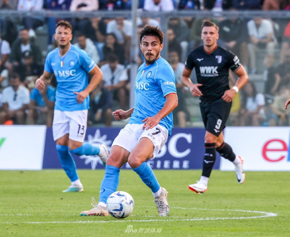 印尼队的突 印尼队的突